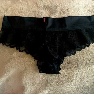 Victoria Secret Pink lovely Brazilian lace cheeky panty